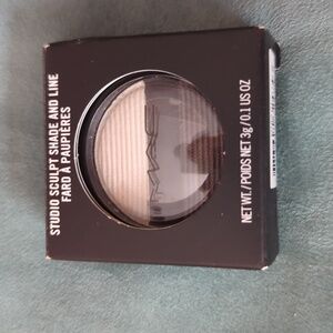 MAC Cosmetics, Eye Shadow Duo w/Liner.  New.
